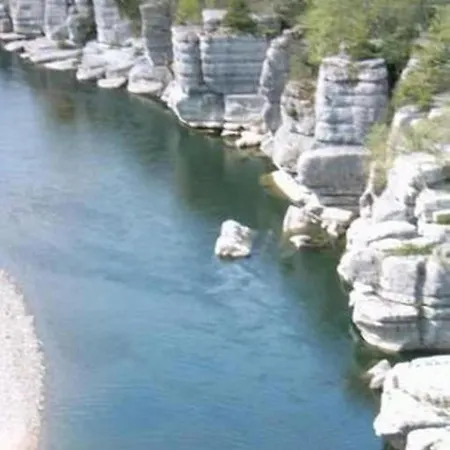 Hamlet Sur Moment-ardeche-com *